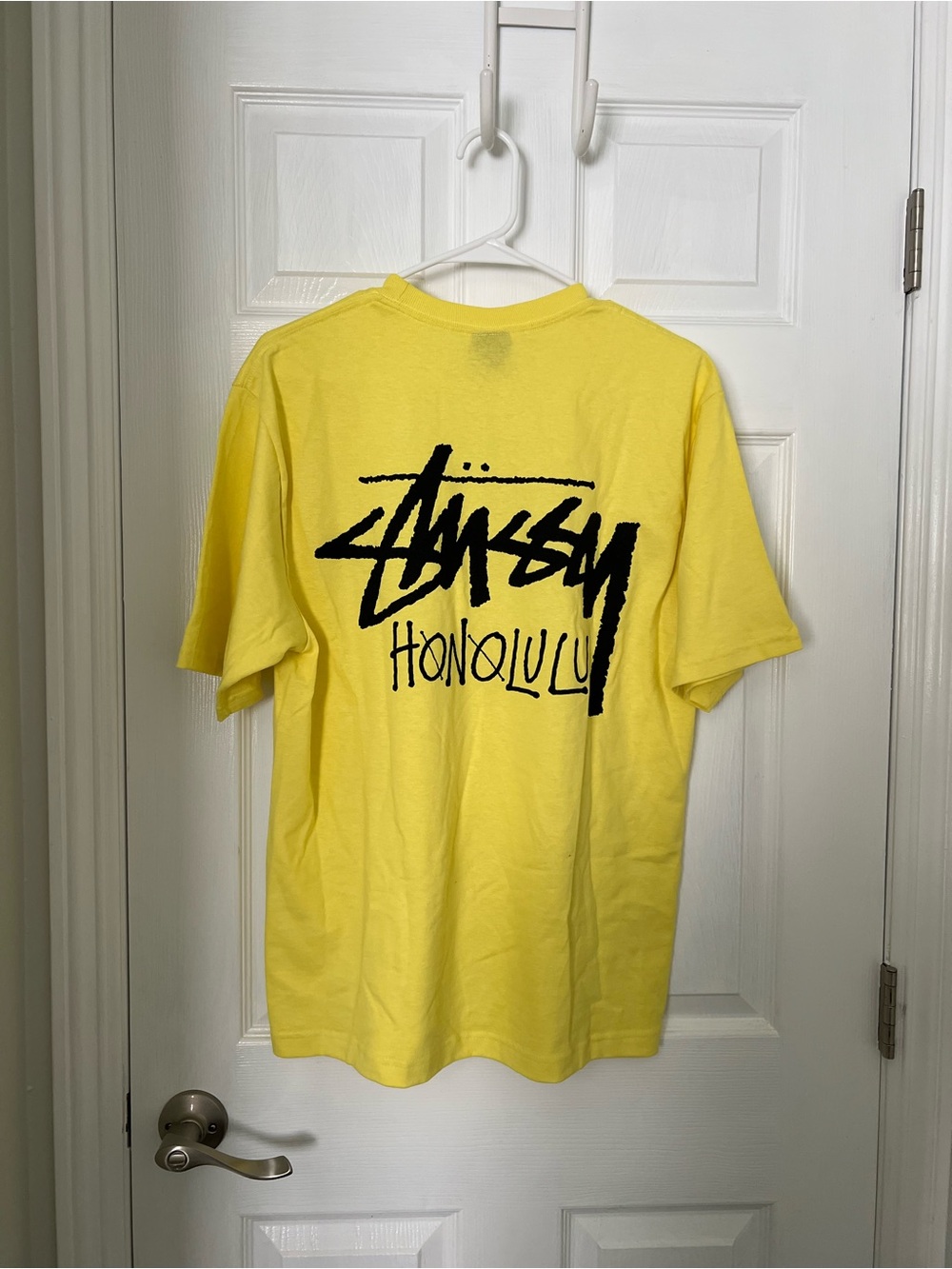 Stussy Honolulu Chapter T-shirt Size Medium in Lemon